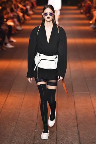 see-bella-hadid-walk-the-dkny-show-for-the-first-time-ever-1901396-1473791271