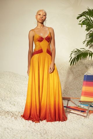 this-is-how-fashion-girls-wear-maxi-dresses-1901167-1473778752