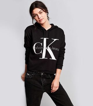 Calvin Klein for UO + ‘90s Cropped Hoodie Sweatshirt