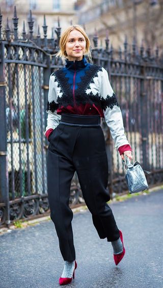 every-fashion-girl-looks-forward-to-these-10-things-for-fall-1904628-1473947748