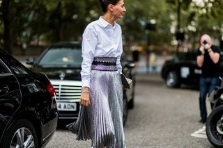 the-latest-street-style-from-london-fashion-week-1909803-1474394569