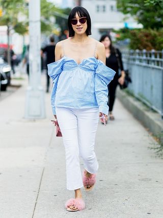 can-you-guess-where-eva-chen-got-her-cute-nyfw-sandals-1904946-1473966257