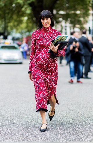 the-27-most-pinnable-street-style-looks-from-london-fashion-week-1909678-1474388377