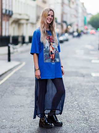the-latest-street-style-from-london-fashion-week-1906871-1474099593
