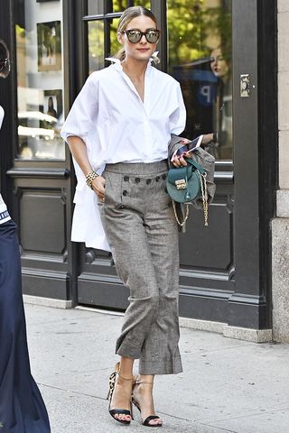 olivia-palermo-has-been-carrying-these-bags-everywhere-1906559-1474057176