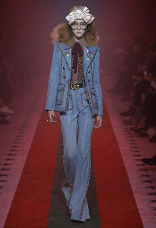 the-gucci-pieces-youre-about-to-see-on-every-it-girl-1911220-1474489275
