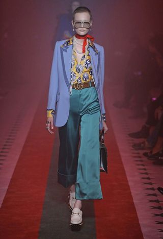 the-gucci-pieces-youre-about-to-see-on-every-it-girl-1911230-1474489277