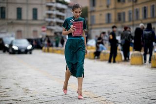 the-latest-street-style-from-milan-fashion-week-1912056-1474509785