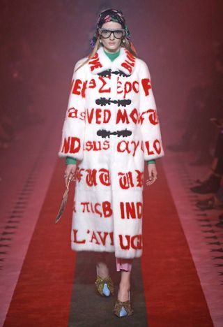 the-gucci-pieces-youre-about-to-see-on-every-it-girl-1972870
