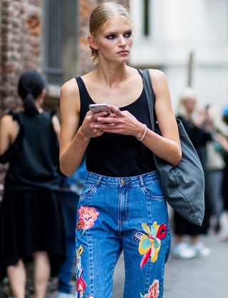 the-latest-street-style-from-milan-fashion-week-1912821-1474576197