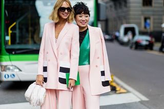 the-latest-street-style-from-milan-fashion-week-1913910-1474650756