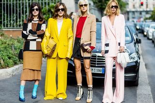 the-latest-street-style-from-milan-fashion-week-1913911-1474650757