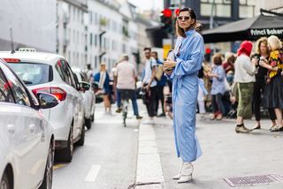 the-latest-street-style-from-milan-fashion-week-1913914-1474650757