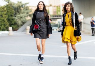 the-latest-street-style-from-milan-fashion-week-1916627-1474926379