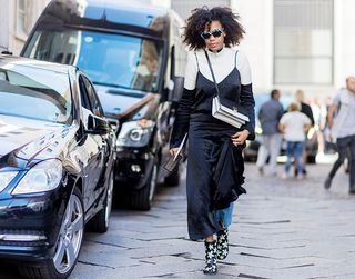the-latest-street-style-from-milan-fashion-week-1916644-1474926386