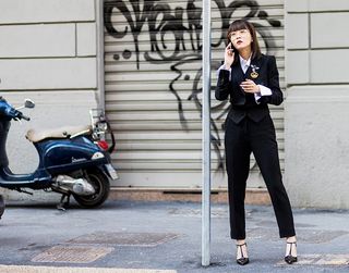 the-latest-street-style-from-milan-fashion-week-1916645-1474926386