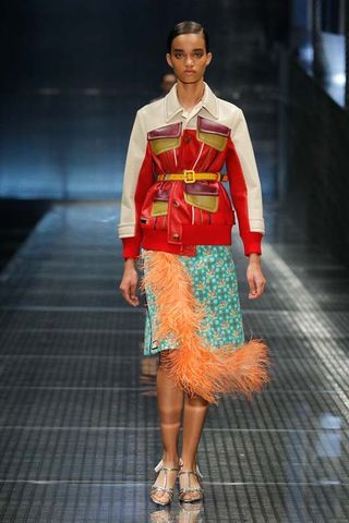 the-prada-pieces-everyone-will-be-wearing-this-spring-1914568-1474668667