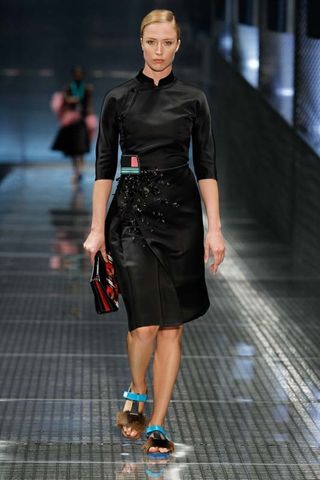 the-prada-pieces-everyone-will-be-wearing-this-spring-1914578-1474668669