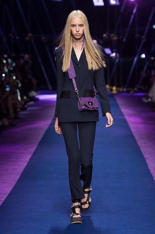 this-is-the-future-of-fashion-according-to-donatella-versace-1914878-1474752672