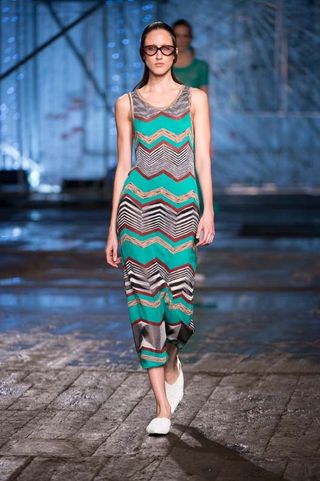 every-gorgeous-spring-look-from-missoni-show-1918650-1475023624