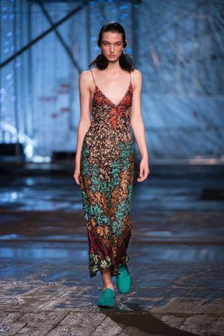 every-gorgeous-spring-look-from-missoni-show-1918653-1475023625