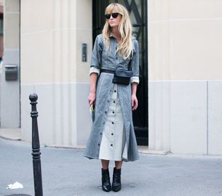 11-chic-and-simple-street-style-looks-from-paris-fashion-week-1924025-1475477877