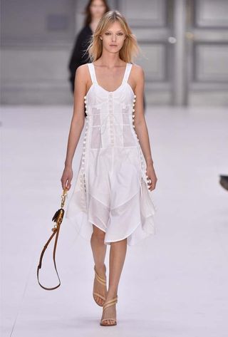 the-newest-it-bag-straight-from-chloe-s-ss-17-runway-1920630-1475163889