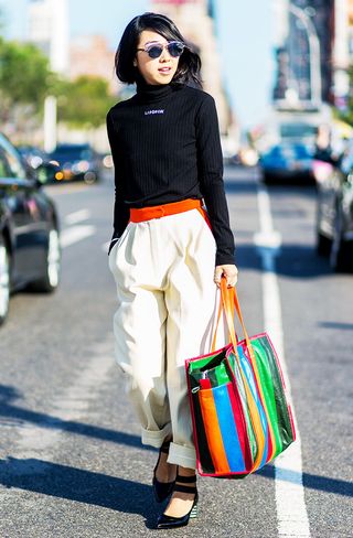This Trend Will Make You Rethink the Mini Bag | Who What Wear