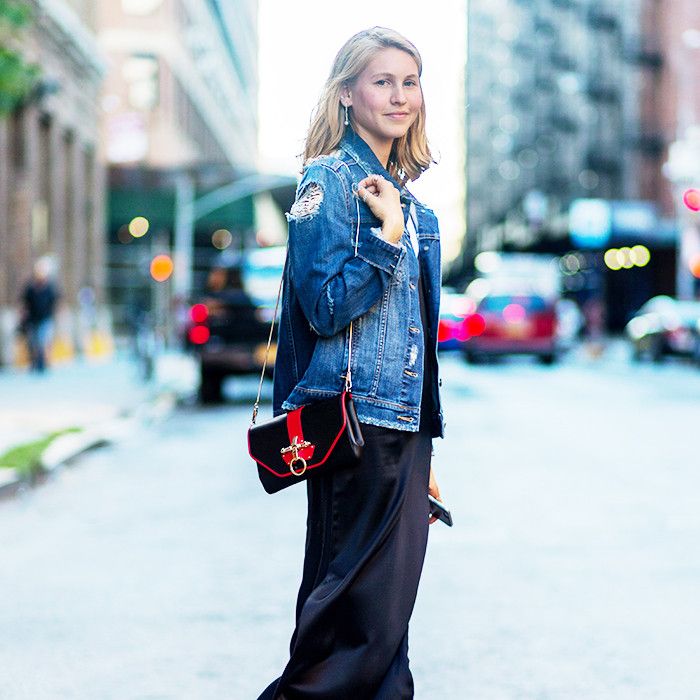 5 New Ways to Wear Your Favorite Jean Jacket | Who What Wear