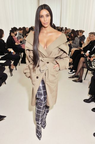 every-outfit-kim-kardashian-wore-to-paris-fashion-week-1925426-1475541929