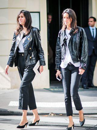 what-to-wear-with-black-jeans-every-day-of-the-week-1928716-1475758356