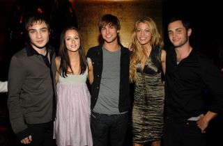 photos-from-the-gossip-girl-casts-first-hollywood-party-just-surfaced-1930088-1475848407