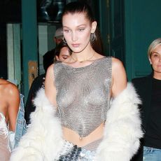 bella-hadid-birthday-outfit-205105-1476114894-square