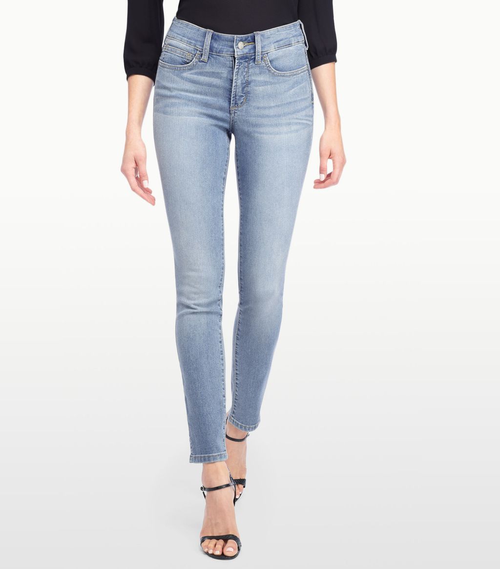 Kendall Jenner Is Hiring Her Own Replacement (Sort Of) Who What Wear