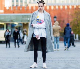 tk-cold-weather-dressing-tricks-from-russia-fashion-week-street-style-1942318-1476776828