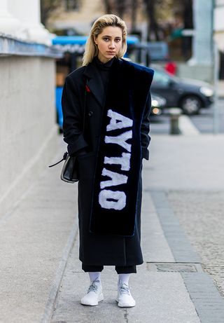 tk-cold-weather-dressing-tricks-from-russia-fashion-week-street-style-1942322-1476776832