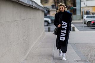 the-very-best-street-style-from-moscow-fashion-week-1943001-1476816734