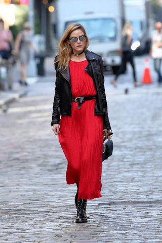 this-is-the-new-shoe-style-olivia-palermo-is-favouring-1945511-1476925375
