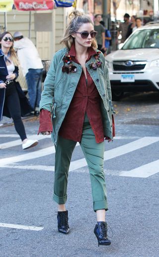 11-easy-autumn-outfit-ideas-from-the-a-list-1945818-1476950091