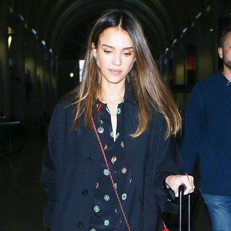 jessica-alba-pajamas-airport-206174-1477003456-square