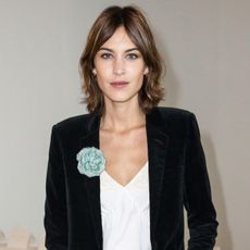 alexa-chung-swears-by-this-travel-staple-206440-1477318466-square