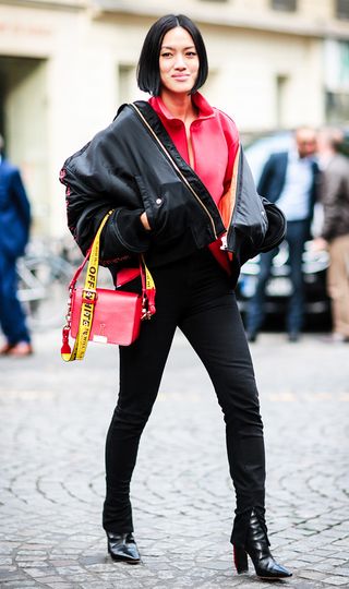 tired-of-your-bomber-jacket-give-this-styling-trick-a-go-1950575-1477329419
