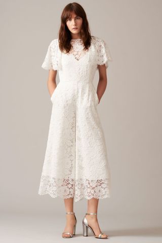 this-editor-loved-brit-brand-just-launched-bridal-1953365-1477499440