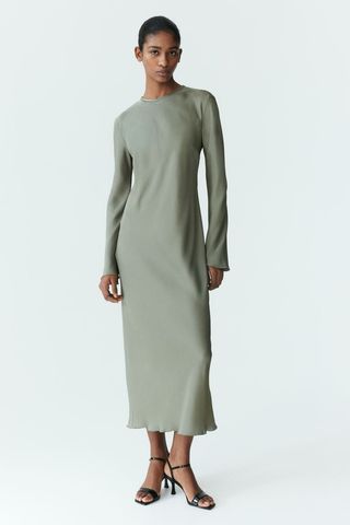 H&M + Long-Sleeved Midi Dress