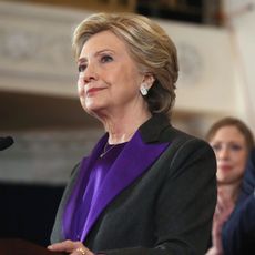 did-you-catch-the-symbolism-of-hillary-clintons-purple-suit-208056-square