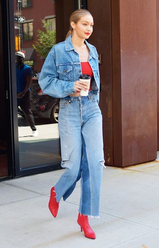 gigi-hadid-style-209221-1498770767740-image