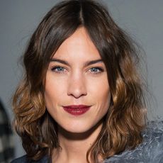 alexa-chung-converses-with-suit-215820-1486720990-square