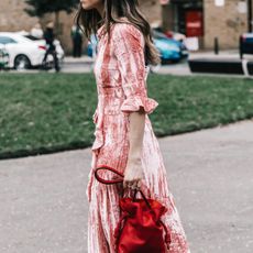street-style-trend-red-clothes-accessories-2017-217136-1487892493-square