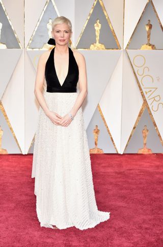 the-only-oscars-red-carpet-looks-you-need-to-see-2154831