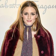 how-olivia-palermo-styles-her-under-100-sweater-in-4-unique-ways-217889-square